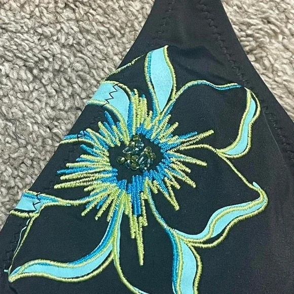 black bikini top with blue beaded flower design and jelly pendant - Picture 3 of 6